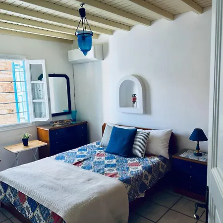 Stylish 2 Bd Escape With Patio At