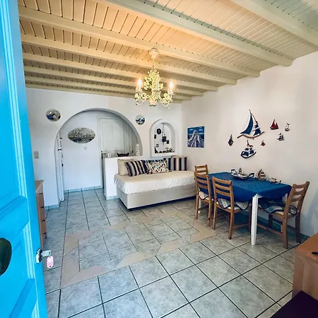 Stylish 2 Bd Escape With Patio At *