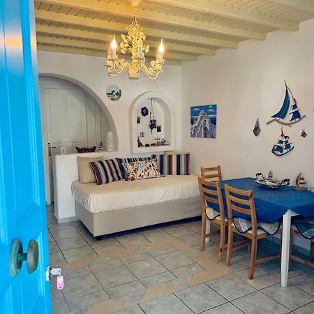 Stylish 2 Bd Escape With Patio At